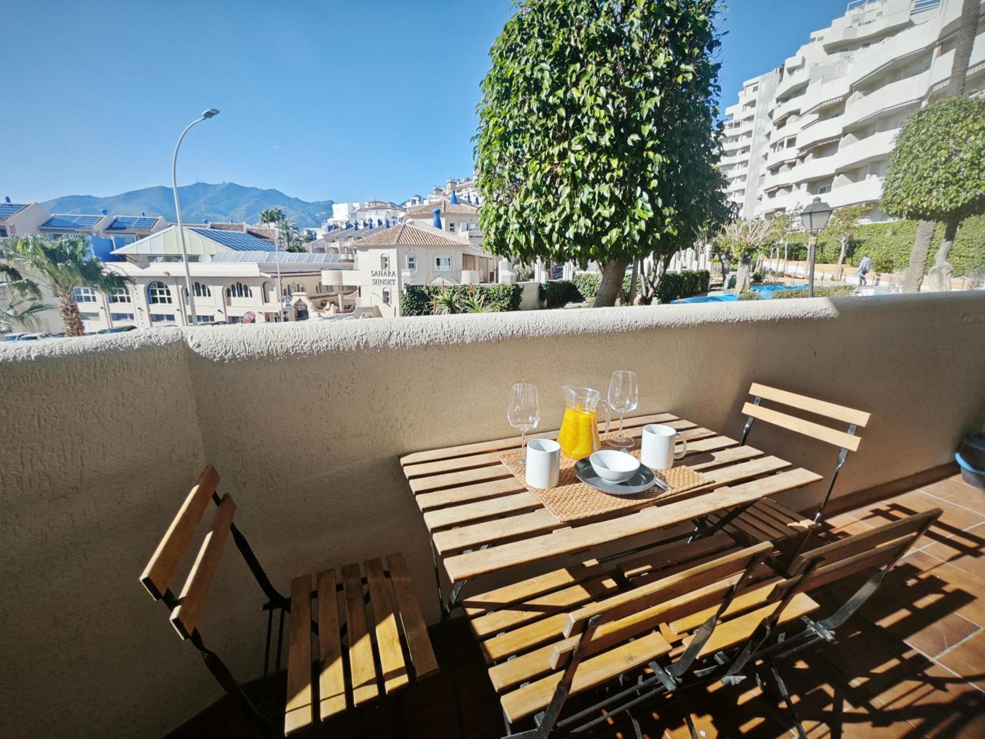 Benalbeach Holidays. Vistas Al Mar. Benalmádena Exterior foto